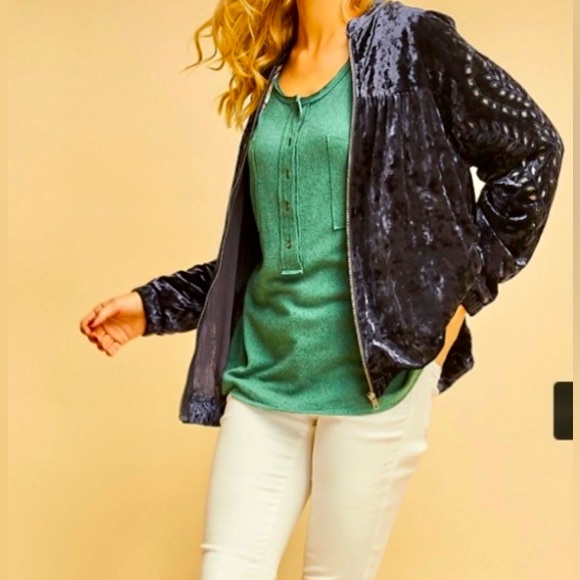 NWT Velvet Bomber Jacket - Picture 5 of 10